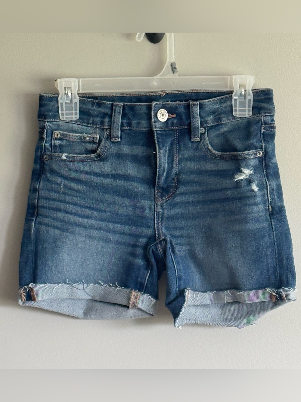 American Eagle Women’s Mid-Blue Denim Rolled Hem Shorts Size 2